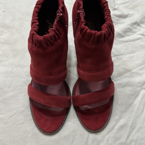 Free people NWOT satellite red open toe suede booties size 41 - Picture 3 of 9